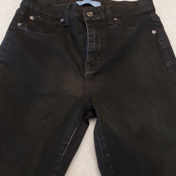 Jeans - Picture 2 of 4